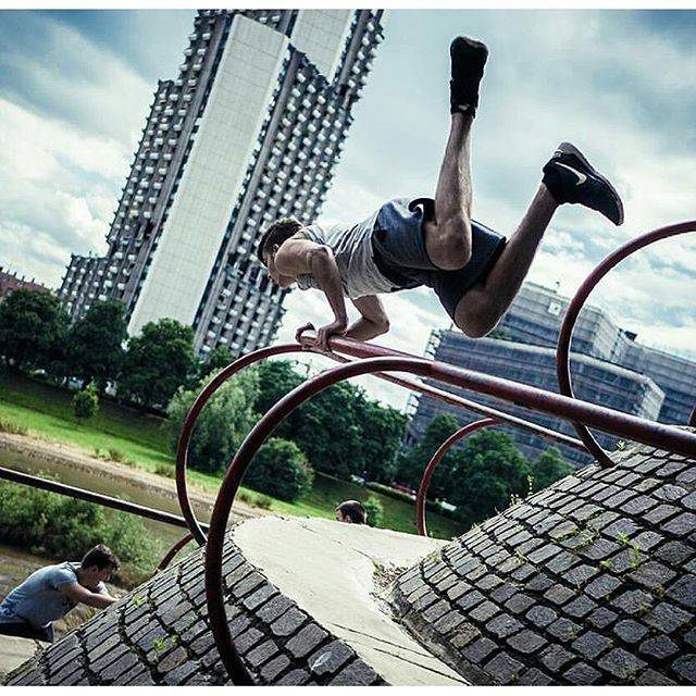 Instagram (10317)