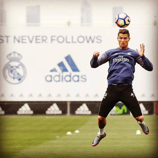 Instagram (11734)