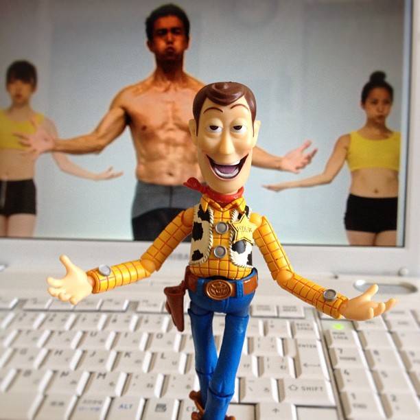 nachiko_k on Instagram: “これをやったらご褒美シール♡ #美木良介 の #ロングブレス  #woody #toystory” (24285)