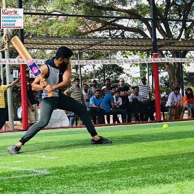Anish Manohar PevekarさんはInstagramを利用しています:「Ey box Cricket ? #Cricket#loveforcricket#weekendfun#openingbatsman#batswing#semifinalist」 (24770)