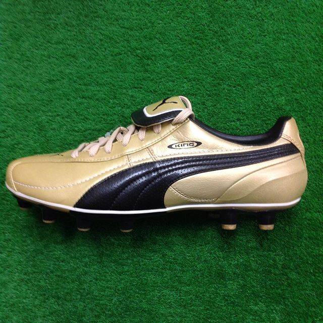 ジョーヅカスポーツ on Instagram: “#puma #pumafootball #pumasoccer #プーマ#サッカー #サッカー部 #プーマスパイク #スパイク#pumaking #プーマキング#gold #golden #soccer #sports #football⚽️店舗にて販売中です⚽️” (25104)