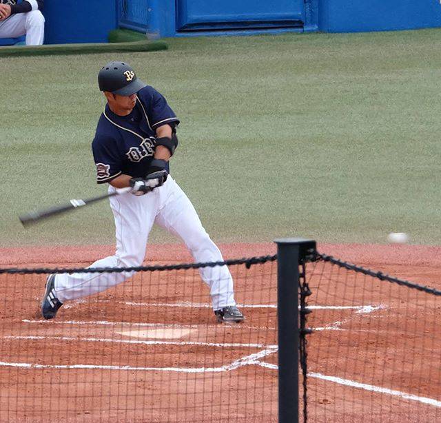 みち on Instagram: “確か、中島が決勝打のはず個人的には西武のユニフォームの方があうかな？と思いつつただ代打での出場ですが勝負強いですね(^-^) #中島裕之 #オリックス #ヒット #バッティングフォーム  #決勝打  #神宮球場 #セ・パ交流戦 #野球 #プロ野球” (25786)