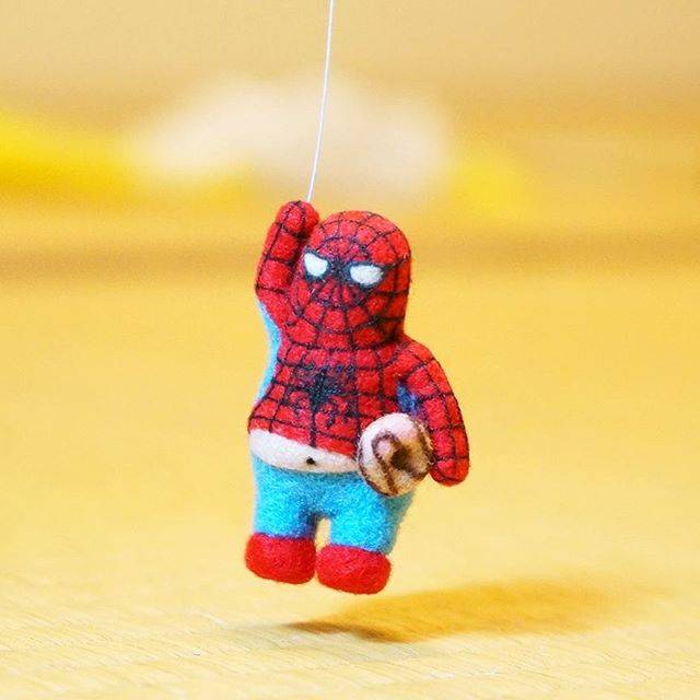 sayutarow on Instagram: “.ドーナツ持たせてメタボリックに太らせてみた。.映画も見てきたよ～..#スパイダーマンホームカミング #spidermanhomecoming2017 #スパイダーマン #ドーナツ.20170815” (26130)