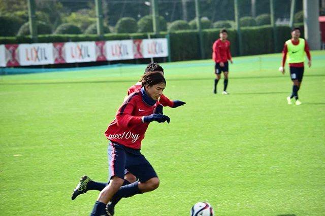 midori on Instagram: “2015年11月 過去写真鹿島アントラーズ練習見学#茨城#鹿嶋#鹿島アントラーズ#サッカー#soccer#本山雅志” (27394)