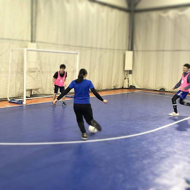 Akiko Kobayashi on Instagram: “シュート！  #フットサル女子 #横浜 #シュート #ノーマーク #スポーツ #気分転換 #合い言葉は #女性に優しく #なかなかハード #日曜日 #休日 #明日から頑張ろう #活躍 #❔ #寒かった #プレジャー #健康と美容 #エイジングケア #美人 #美男 #集まれ…” (27464)