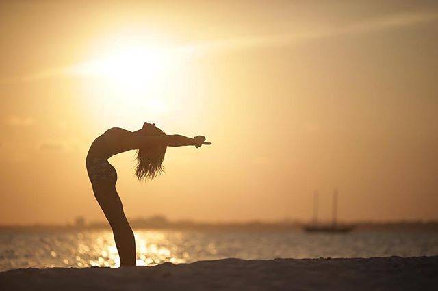 Yoga on Instagram: “Let's get it 2018! More yoga, more love.  Don't forget to keep tagging @yoga on your pictures for a feature opportunity! @bananablondie108…” (30223)