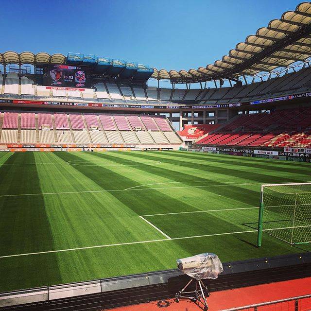 non on Instagram: “今日はここから！#鹿島アントラーズ #カシマスタジアム #勝つ鹿ない#桜が綺麗” (30393)