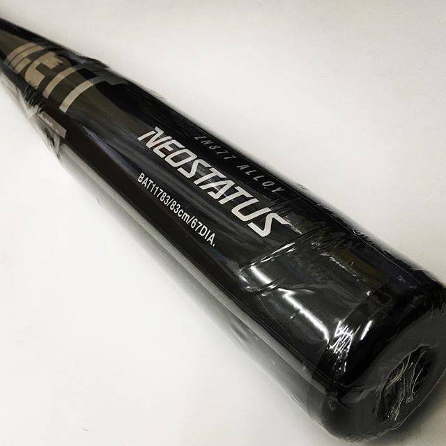 バンダイスポーツ楽天市場店 on Instagram: “昨年の夏の甲子園でホームラン記録を塗り替えた、あのバットが83cmのみ数量限定で入荷しました！  #ゼット #zett #ネオステイタス #硬式野球 #金属バット #限定 #コウリョウの #ナカムラくん #甲子園  #ホームラン記録更新…” (31241)