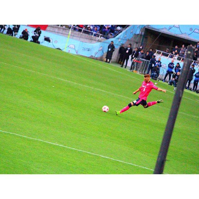 .natsuki.さんはInstagramを利用しています:「.フリーキック.#セレッソ大阪 #ソウザ #souza #フリーキック #fk #6 #セレサポさんと繋がりたい #instagram #instalike #instagood」 (31634)