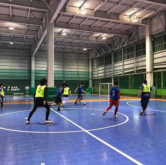 豊橋フットサルクラブ on Instagram: “月曜個サル開催中！今日も楽しく蹴りましょー！！#豊橋フットサルクラブ#月曜#個サル#エンジョイ#フットサル” (32017)