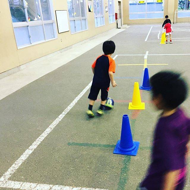 村谷康則 on Instagram: “今日も体験に4年生が遊びに来てくれました‼︎ 前々からサッカーをしたかった感がヒシヒシと伝わって来てましたね！笑 4月に入り少しづつ体験生であったり、チーム生が増えてきました！有難いです?…” (32455)