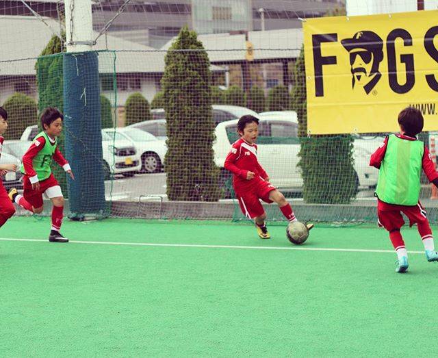 ペルージャジャパンサッカースクール on Instagram: “恵人はまた1つ成長した?✨ #ペルージャ #ペルージャジャパン #フィジカルトレーニング #perugia #ACPERUGIA #PERUGIAJAPAN #scoladicalcio #yamatokawai #FrankieGarage #お台場 #フットサル台場…” (32463)
