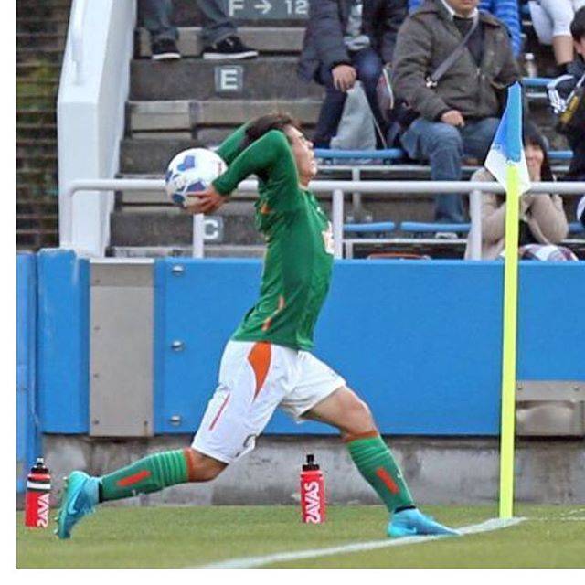 @sasayan710 on Instagram: “これすごかったやつ#高校サッカー選手権#青森山田#ロングスロー#からの#同点弾#ハムストリングス#大臀筋#脊柱起立筋群#腹筋群#爆発力#中臀筋#その他インナーマッスルもいい仕事してる#素晴らしい写真#カメラマンさん#GJ#グッジョブ#連投#ヒマかて#今から仕事” (32960)