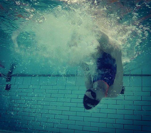 AMCさんはInstagramを利用しています:「Swimming into the weekend!!! 2025m great start to the weekend. ???#beastmode…」 (33660)