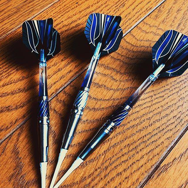 MinaTo on Instagram: “ダーツデビューしました。 初のマイダーツです。デザインが良かったので試しに購入してみました。 It was darts debut.It is the first of My darts.Since the design was good I tried to buy to…” (33696)