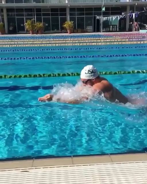 ПЛАВАНИЕ / SWIMMINGさんはInstagramを利用しています:「#breaststroke slow motion @julianlayton #swimmer #swimming #swimmingpool #swim #swimmingvideo #swimvideo #training #swimteam #work #water…」 (37958)