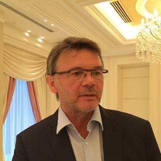 ethica on Instagram: “Sol Béni オーナー フィリップ・トルシエ氏（元サッカー日本代表監督）も出展「2015 年産ボルドープリムールワイン試飲会」開催…” (38227)