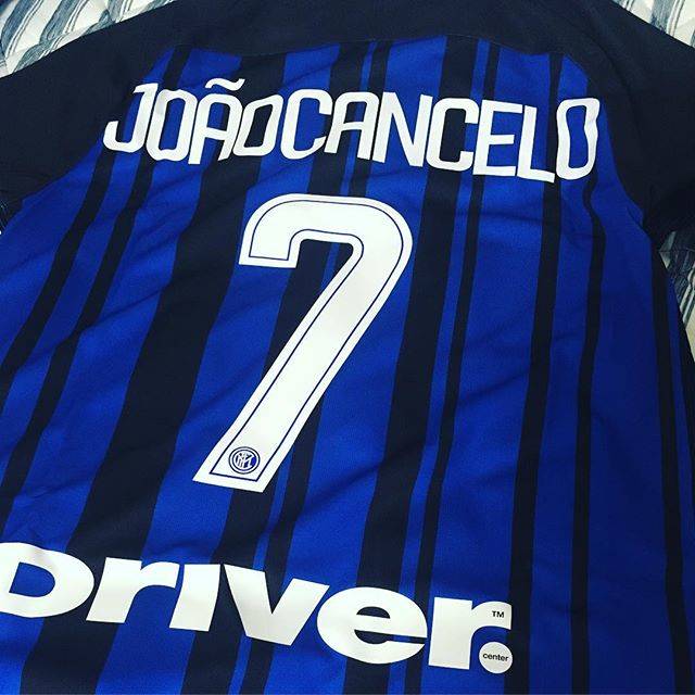 Jun on Instagram: “#inter #cancelo #forzainter #インテル #カンセロ #ユニ買うと移籍しちゃう率高い” (40171)