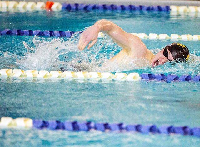 Ken FallsさんはInstagramを利用しています:「Always fun shooting a swim meet, though Perrysburg High School was on the short end versus Southview High School late this afternoon. All…」 (41582)