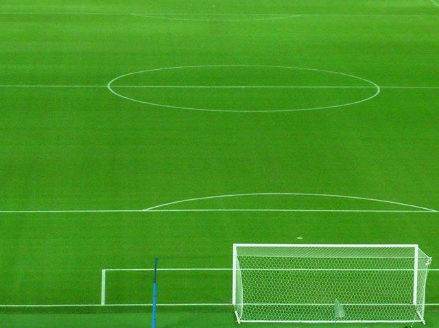 ??? on Instagram: “⚽️ 今シーズンのJリーグまだ観に行けてないっ? 初参戦は今度の日曜日にある大阪ダービー‼️楽しみ～? ⚽ こちらは試合前のキレイな芝。…” (44324)