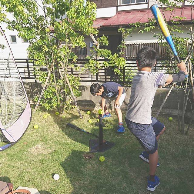 MIHO on Instagram: “バッティングティーとうとう購入⚾早速友達を呼んで練習。頑張れ～❤️＊#野球#少年野球#ティーバッティング#バッティングティー#練習#友達” (44552)