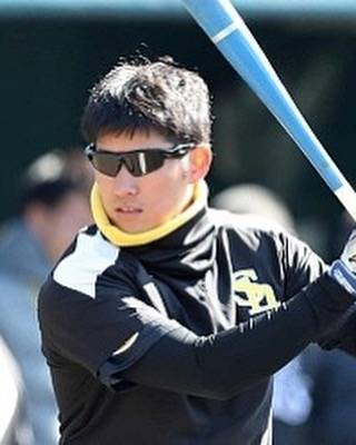 田村 哲也 on Instagram: “ソフトバンク・上林誠知外野手（２２）が動体視力を向上させる特殊なサングラス Visionup (ビジョナップ)を導入とスポニチが報道。#ソフトバンク #上林 #動体視力 #サングラス #ビジョナップ #Visionup #スポニチ” (47440)