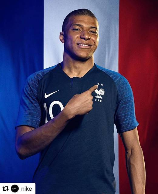 Tomo_KATO on Instagram: “Congrats Les Bleus  #フランス優勝おめでとう #ワールドカップ #ワールドカップ2018  #エムバペ #エムバペなのかムバッペなのかどちらが正しいのか #応援してたのはクロアチアだったけど この際どうでもいい #ワールドカップロスな生活…” (49586)
