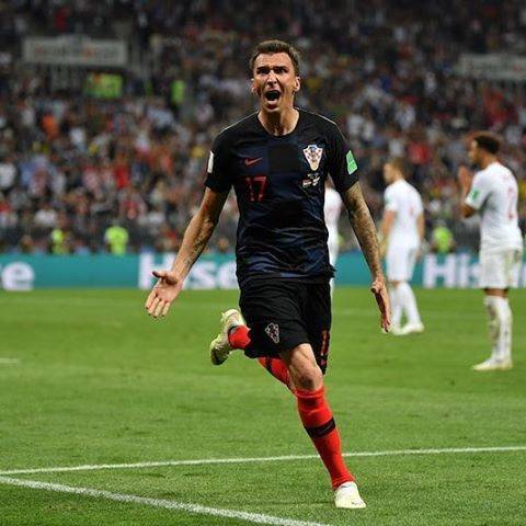 Oda Michito on Instagram: “【FW編】【4-4-2】独断と偏見で選ぶ2018ロシアW杯の最優秀FW賞はマンジュキッチで決定したことをお知らせします。これにてベストイレブン出揃いました。お付き合いいただいた皆さんありがとうございました。#マンジュキッチ#クロアチア代表” (51743)