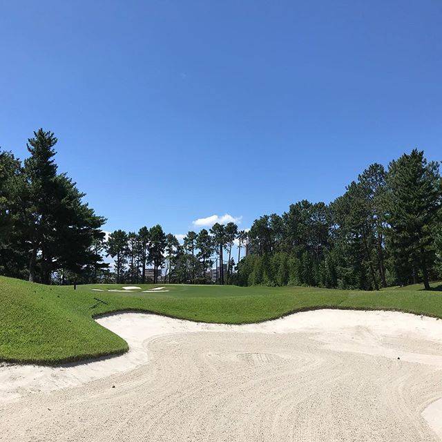 Ku～ on Instagram: “#golf #bluesky  #bunker#ゴルフ #青空 #バンカー” (52012)