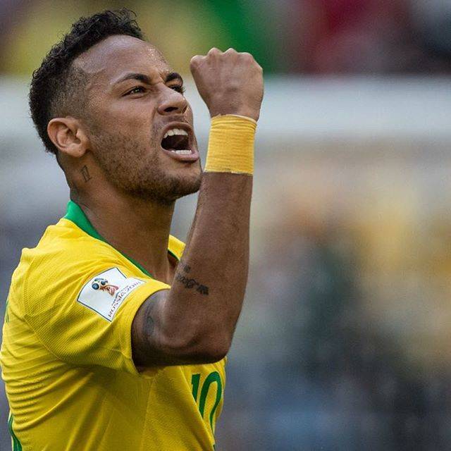Nj ?? ? neymarjrさんはInstagramを利用しています:「Que Deus nos abençoe e nos proteja ??⚽️??」 (52294)