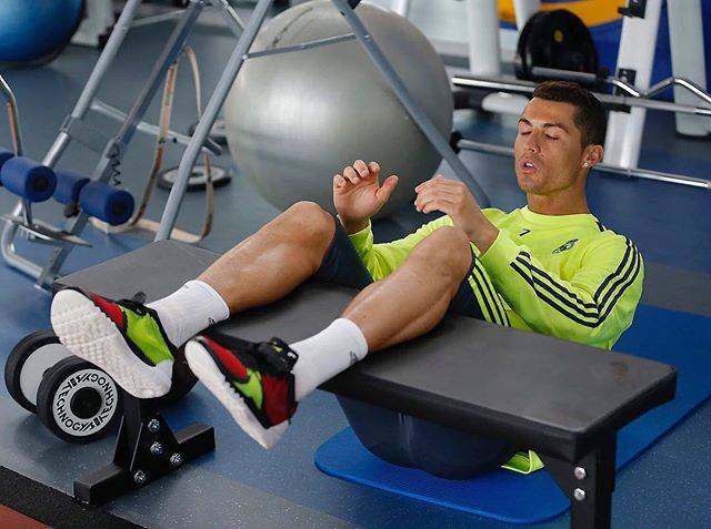 Cristiano Ronaldo on Instagram: “??” (54991)