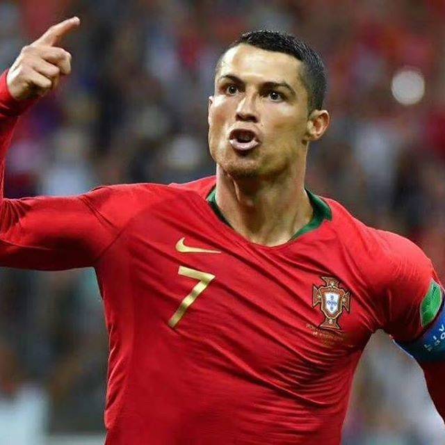 腕時計卸 on Instagram: “Your love makes me strong. Your hate makes me unstoppable.C・ロナウドが史上4人目の偉業！  #worldcup2018#worldcup #cronaldo  #protugal #champion #victory…” (55149)