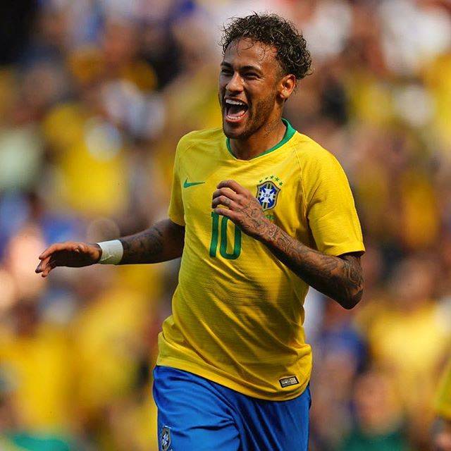 EneJota ?? ? neymarjrさんはInstagramを利用しています:「Que Deus nos abençoe e nos proteja ??⚽️」 (56882)