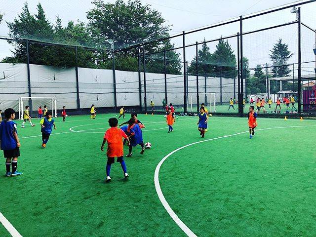 ZION FOOTBALL CLUB on Instagram: “昨日は朝ドリ塾後に12:00-14:00で『ジュニア個サル』を開催⚽️ 42名の選手が参加してくれました✨個サルならではの遠慮がちな雰囲気を林コーチの言葉で一蹴‼️ 即席チームの中でどのように適応し、自分のプレーを出せるか。…” (59769)