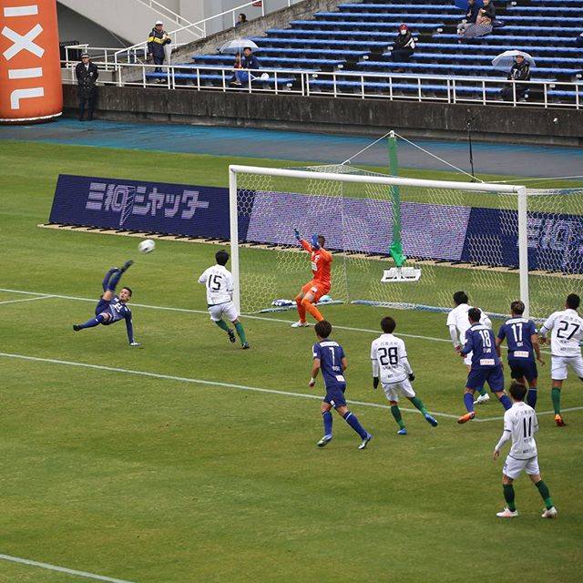 MakotoさんはInstagramを利用しています:「石津のスーパーゴール⚽で先制❕#アビスパ福岡 #レベルファイブスタジアム #オーバーヘッドキック#石津大介 #スーパーゴール」 (59848)