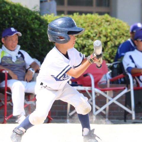 dance23 on Instagram: “今日のヒョットコ②?二試合目は途中からセカンド守らせてもらいました⚾️ #japanese#baseball #少年野球#セフティバント#激ウマ#帰ってきてから#Mr 武勇伝#小学二年生 #instagood” (60071)