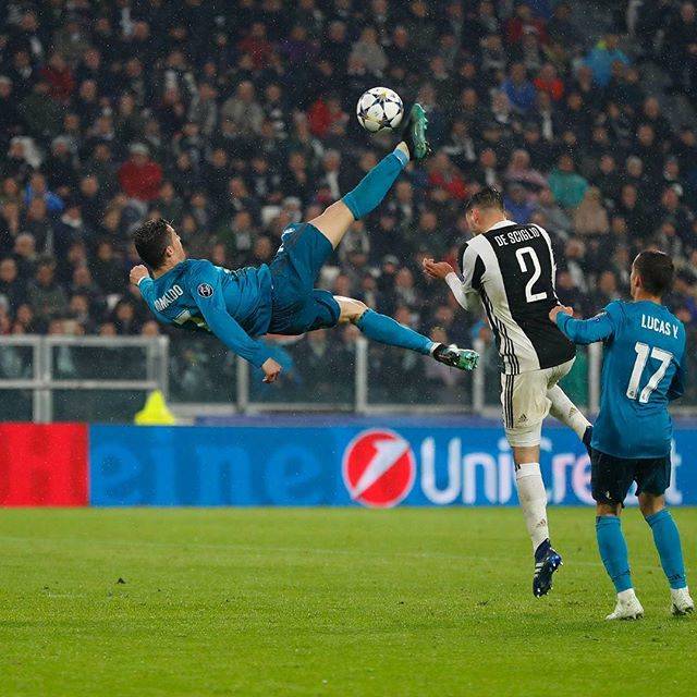Real Madrid C.F.さんはInstagramを利用しています:「⚽ THE BEST: @Cristiano Ronaldo」 (61580)
