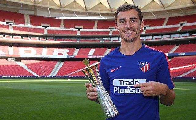 Antoine Griezmann on Instagram: “Ce trophée c’est aussi grâce à vous, alors merci à l’ensemble de l’@atleticodemadrid ?? #UEFAawards” (62241)