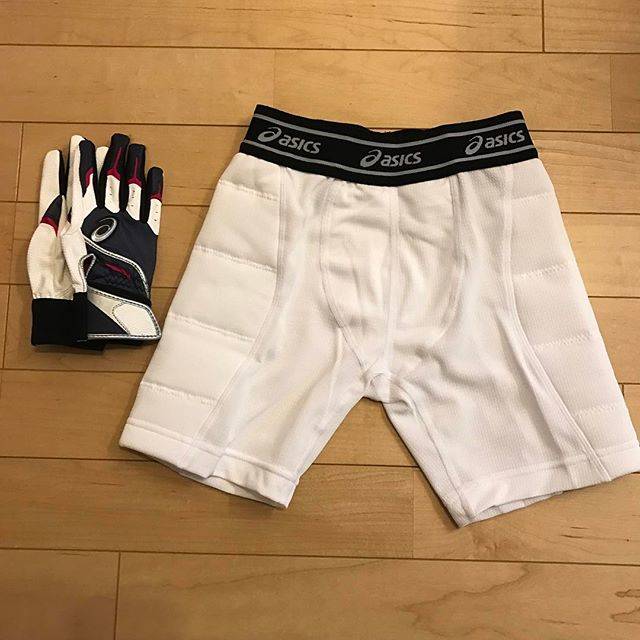 Yasuhiro Ito on Instagram: “#野球 #スライディングパンツ #バッティンググローブ #アシックス#少年野球#小3 #スポ少 #息子用 #野球用品 #バッティング手袋 練習頑張る息子に❗️” (63593)