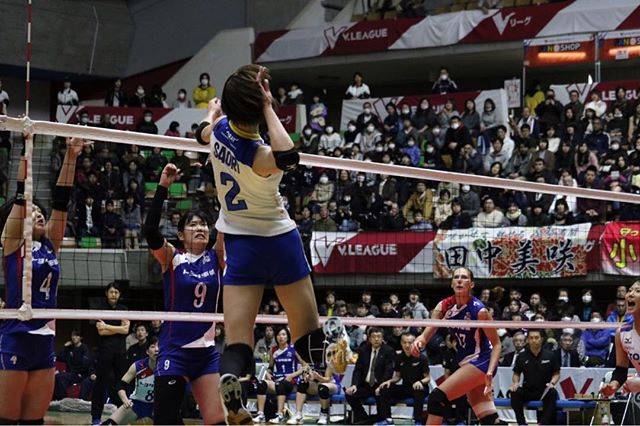 はな? on Instagram: “✩#TORAYARROWS #木村沙織選手 #秋田県立体育館 #2連勝 ?✩✩✩もう引退しちゃうなんて信じられないなぁ?かっこいい✨大好き。” (63738)