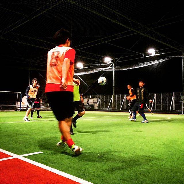 村瀬 智哉 on Instagram: “GW最後のフットサルは高円寺純情FCで。自分自身のヌルいプレーに少々苛立ってしまいました。。。いかんいかん>_< 未熟さを痛感しつつ、明日からまた精進します。体重も増加の一途を辿っているので、6月末までに4kg絞ります‼️ 絶対‼️ #フットサル#futsal#高円寺純情FC…” (63900)