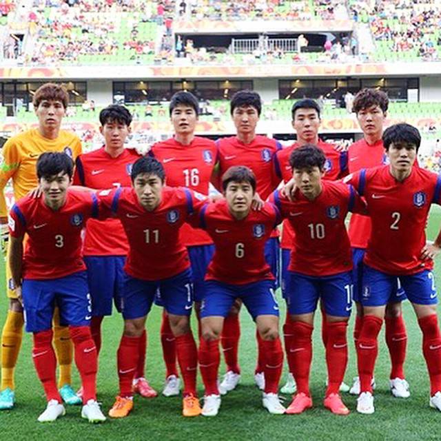 Okyoung Kim ( 金玉英 ) on Instagram: “Go go Korea‼️????⚽️??? 오늘 정말 멋진 경기였다!! 아시안컵 우승을 향해 화이팅!!. . 今日の試合本当に素晴らしかったです‼️. アジアコップ優勝まで頑張れ‼️. . . . #아시안컵 #일본에서생중계본방사수함 #한국 #축구대표팀 #최고…” (65523)