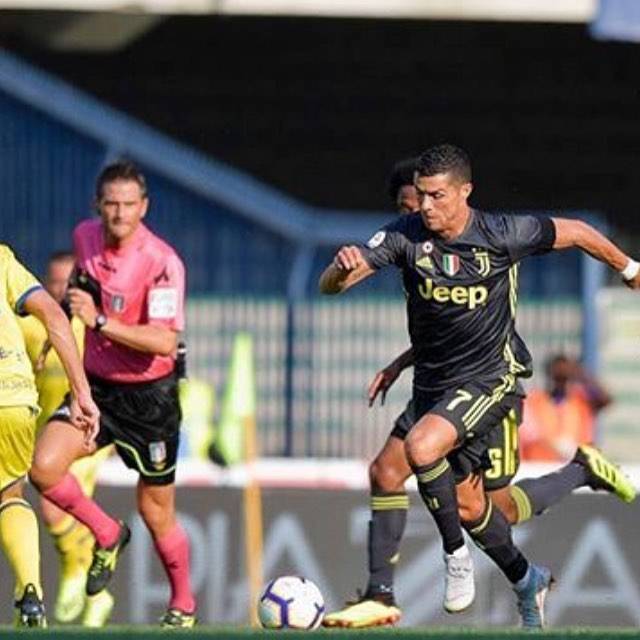 クリスティアーノ・ロナウド→CR7??? on Instagram: “ユベントス対キエーボ3-2?ロナウドに得点は無かったものの、イタリアメディアの中では高評価！セリエA初出場 初勝利? 自身のゴールも時間の問題だろう⚽️#cristianoronaldo  #cristiano#cr7  #juventus” (66383)