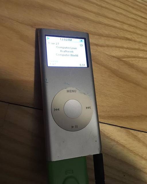 KemilaRose on Instagram: “It still work !!! #ipod #kraftwerk #nostalgia” (67733)