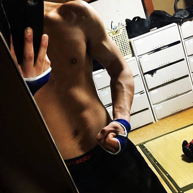 清水一毅 / ikki shimizu on Instagram: “#筋トレ#ダンベル#自重トレーニング#肩#三角筋#前腕#胸筋#腹筋#上腕三頭筋#上腕二頭筋#筋肉” (68122)