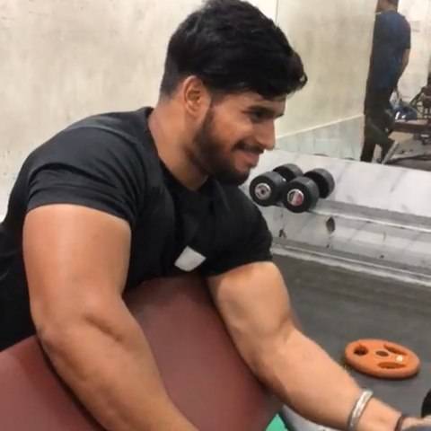 Aarav Kaushik on Instagram: “Sometimes you just gotta be your own hero nd save your Little heart , because sometimes the people u can't imagine yourself living without…” (68124)