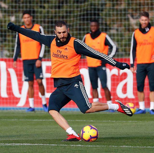Karim Benzema on Instagram: “Ready for tomorrow ⚡️” (73980)
