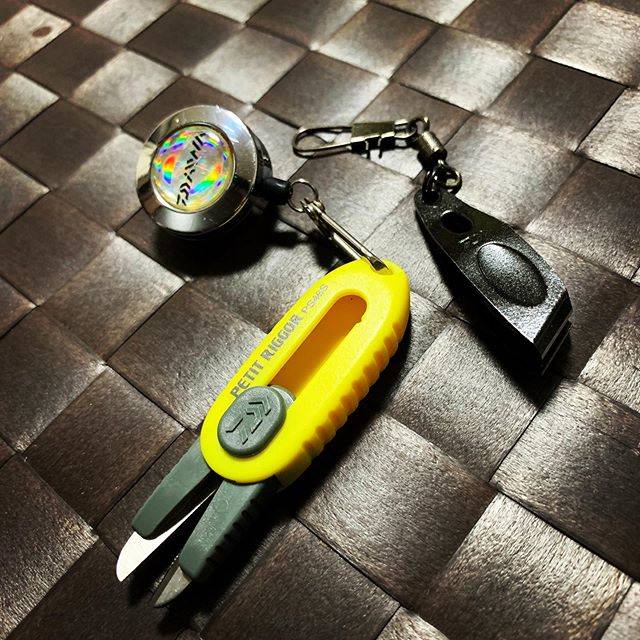 hiro on Instagram: “いつもお世話になってるラインカッター??✨#ダイワ #ラインカッター #PEライン #フロロライン#ナイロンライン#ショアジギング #ショアプラッキング #ヒラメ #ワーム #ロックフィッシュ” (75006)