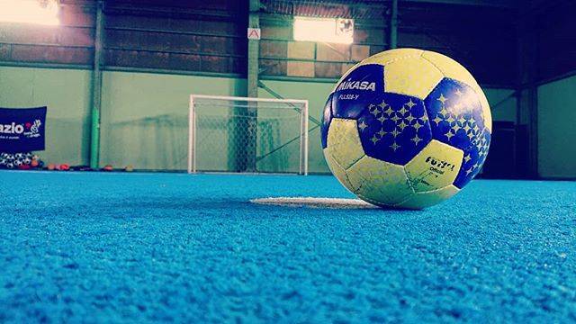 フットサルアリーナ上尾 on Instagram: “新イベントのお知らせ❗  この度、新しく平日のお昼に個サルを開催することになりました? 仕事や学校が平日休み、または午後からの方にオススメのイベントとなっております? 夜は参加が難しい方、朝から体を動かしたい方是非お待ちしております✨ ご予約は @fa.ageo…” (79226)