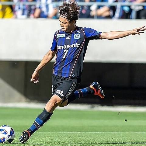 Chika Aoki on Instagram: “#遠藤保仁選手#20年連続開幕戦先発出場#お疲れ様でした#アデミウソン100試合#渡邉一真300試合#小野瀬康介#クラブ通算800ゴール目#ガンバ大阪#遠藤保仁#ヤット大先生#Jリーグ#開幕#スタメン#新記録#プロフィール写真” (80079)